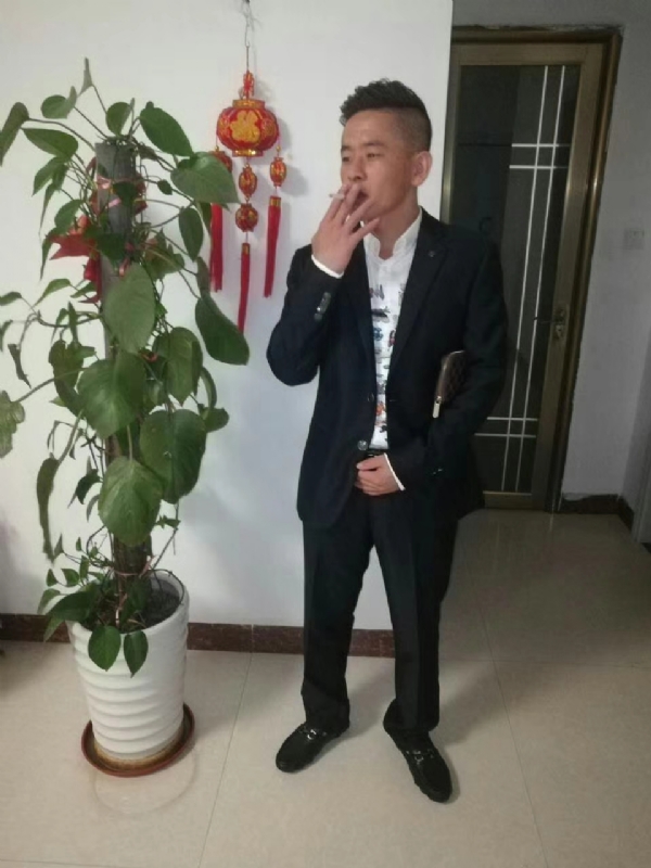 男人三十而立的第二张照片--玉林相亲服务中心