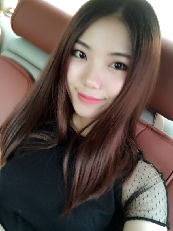 盛开的花朵的第二张照片--玉林相亲服务中心