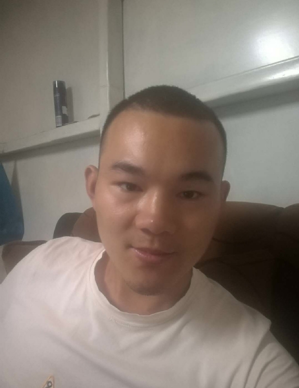 小強。。的第一张照片--玉林相亲服务中心