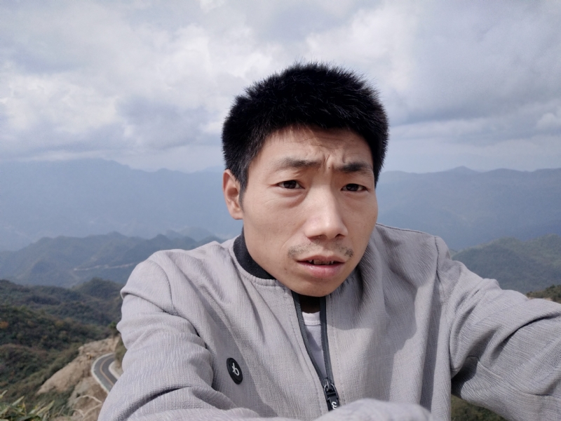 向后半生奋斗的第一张照片--玉林相亲服务中心