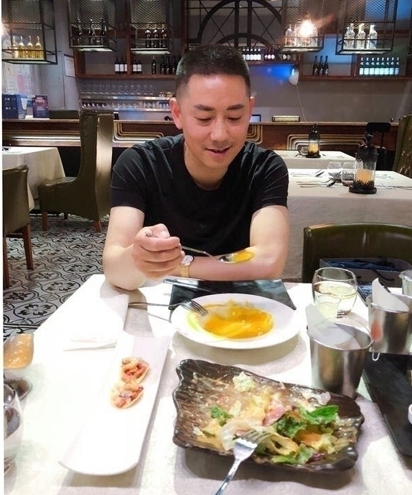空空如也的第一张照片--玉林相亲服务中心