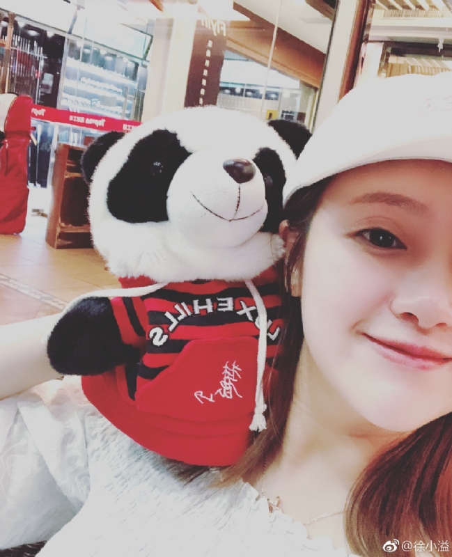 怪妞的第一张照片--玉林相亲服务中心