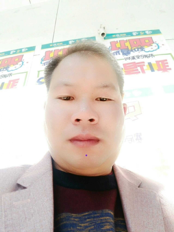 左手牵右手的第一张照片--玉林相亲服务中心
