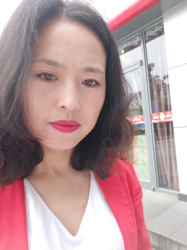 枫叶飘零的第一张照片--玉林相亲服务中心