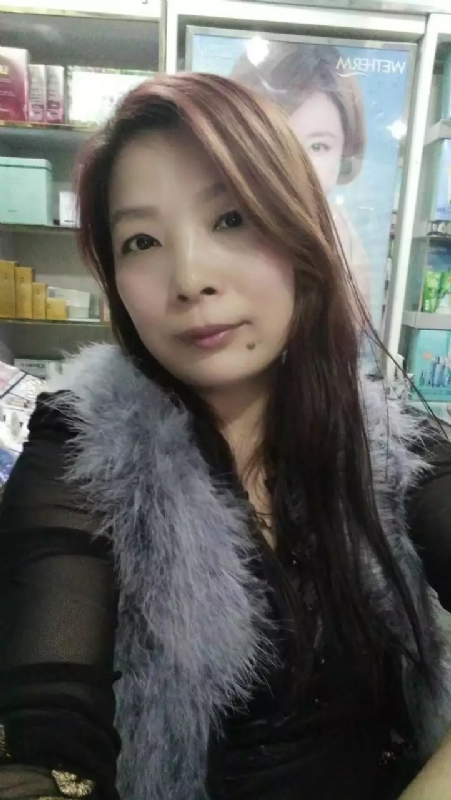 胡静的第一张照片--玉林相亲服务中心