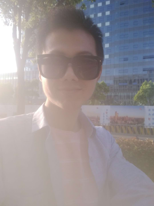 明仔的第一张照片--玉林相亲服务中心