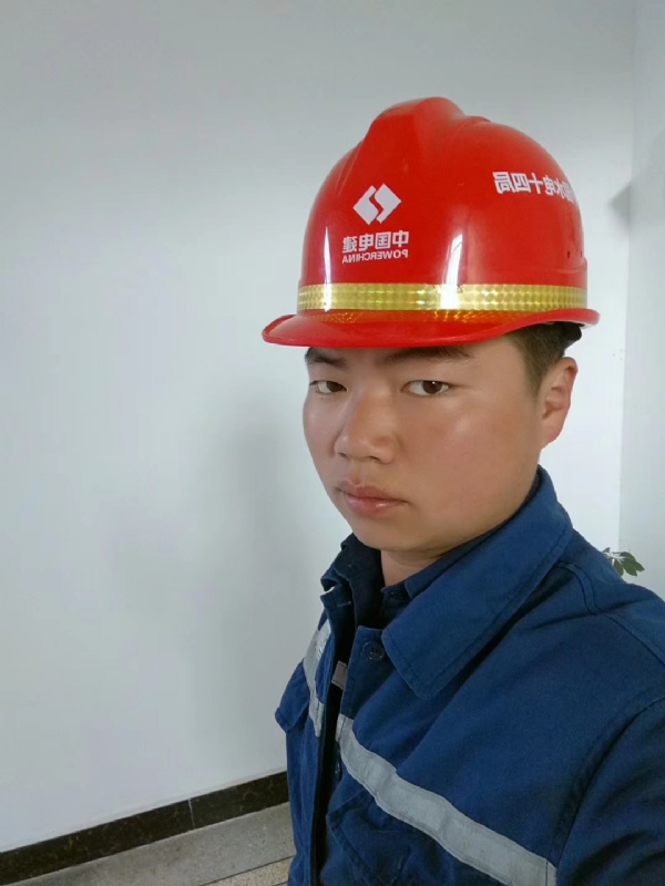 小公牛的第一张照片--玉林相亲服务中心