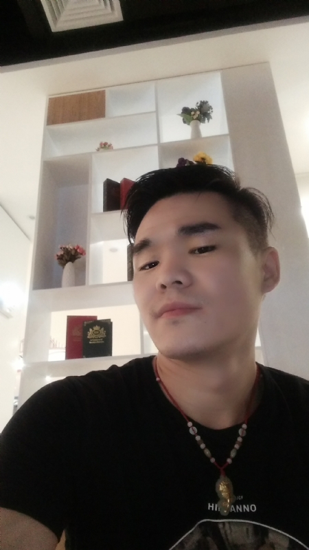 涵博随缘的第一张照片--玉林相亲服务中心