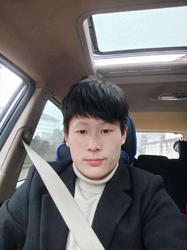 少年的第一张照片--玉林相亲服务中心