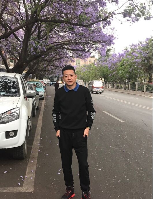 宁静致远的第一张照片--玉林相亲服务中心