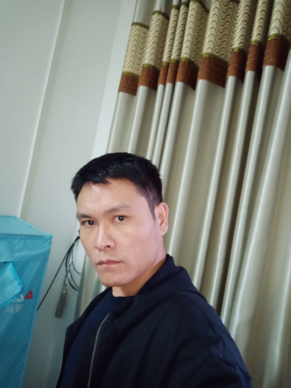 心如止水的第一张照片--玉林相亲服务中心