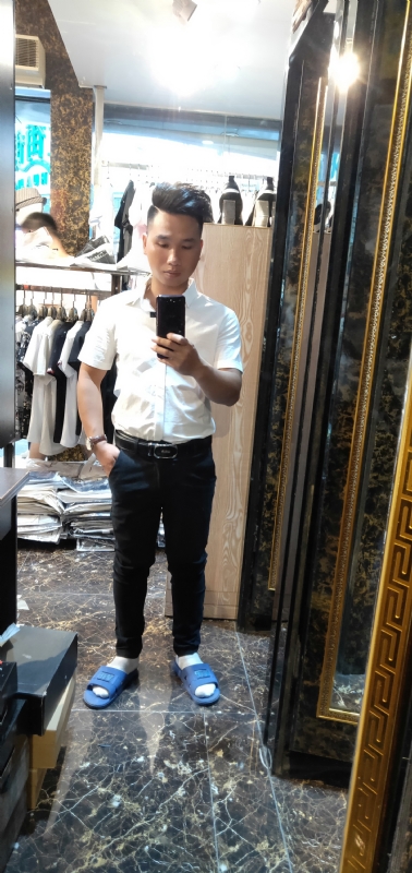 卢家福的第一张照片--玉林相亲服务中心