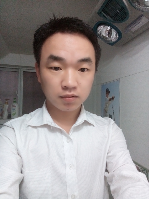 夜凉露沾衣的第二张照片--玉林相亲服务中心