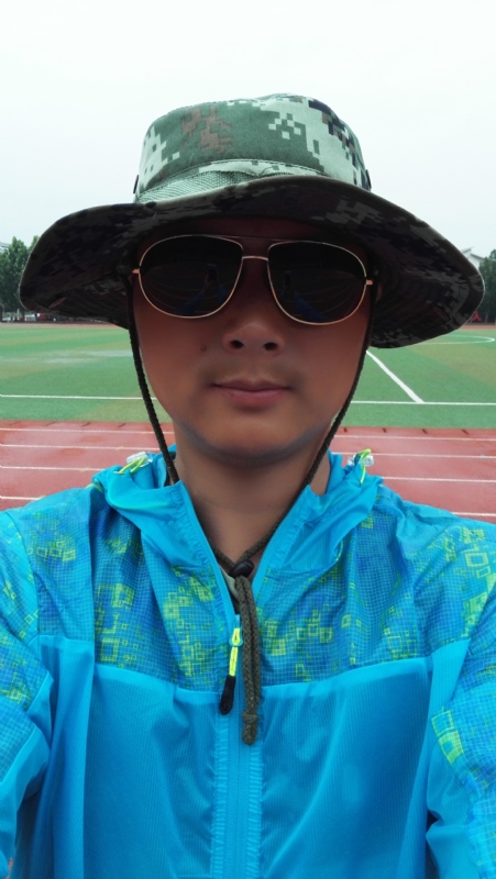 银尘的第一张照片--玉林相亲服务中心