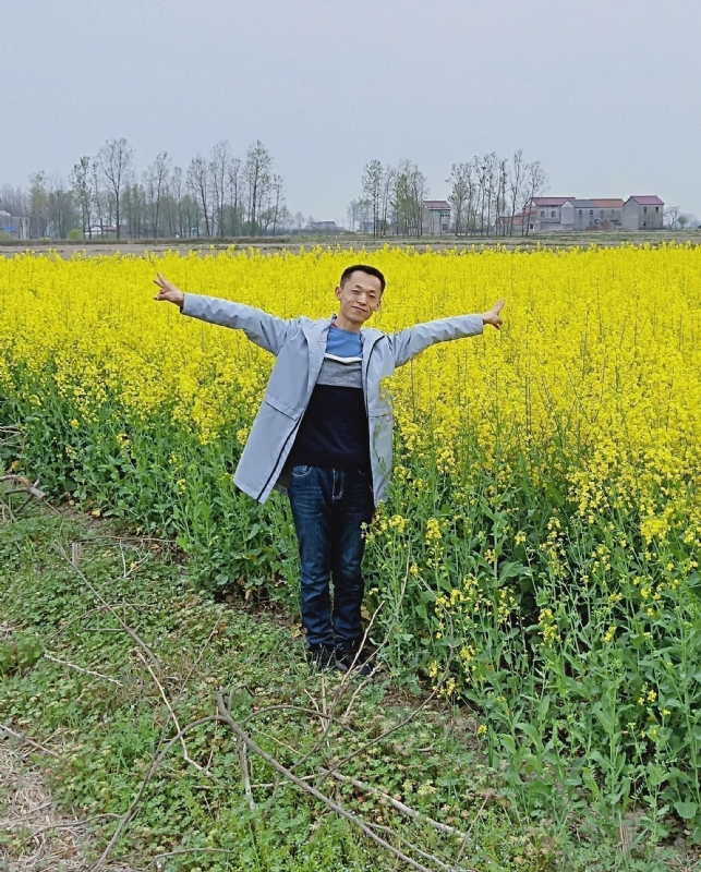 一个真诚的男士的第一张照片--玉林相亲服务中心
