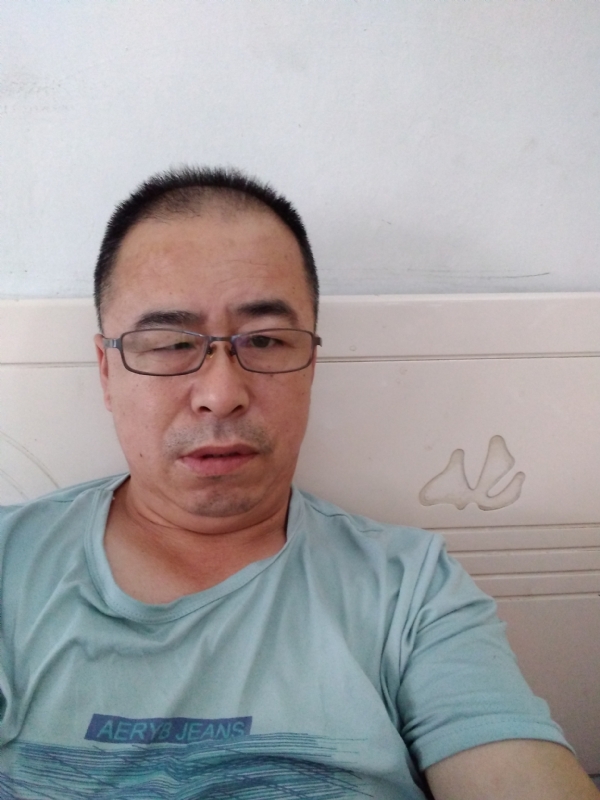 大叔的第一张照片--玉林相亲服务中心