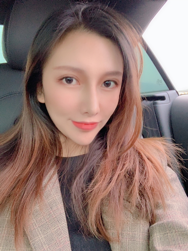 李岚Lancy的第一张照片--玉林相亲服务中心