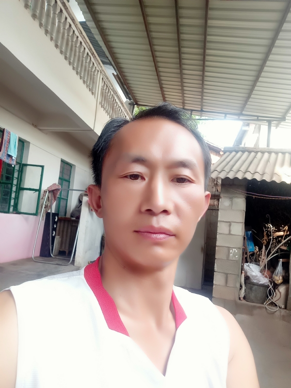 白鸽的第一张照片--玉林相亲服务中心