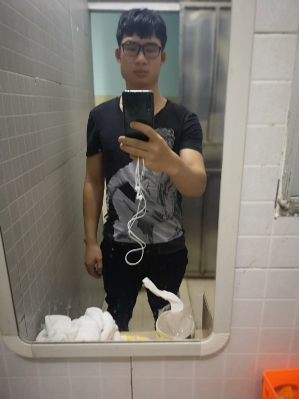 右手的执着的第一张照片--玉林相亲服务中心