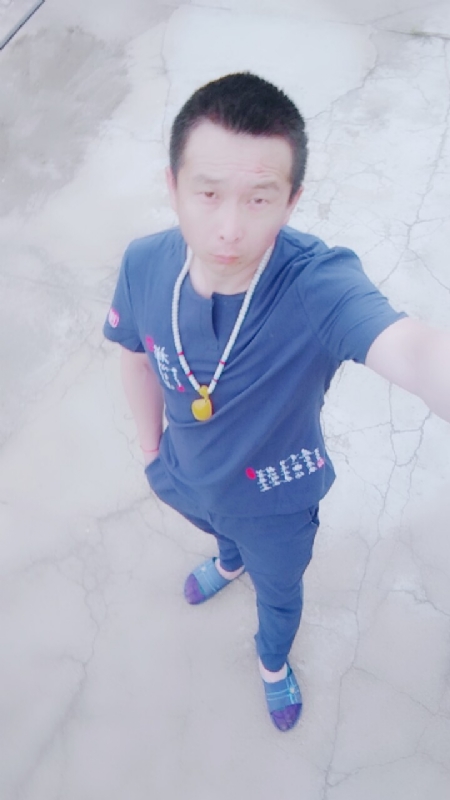 一叶之秋的第一张照片--玉林相亲服务中心