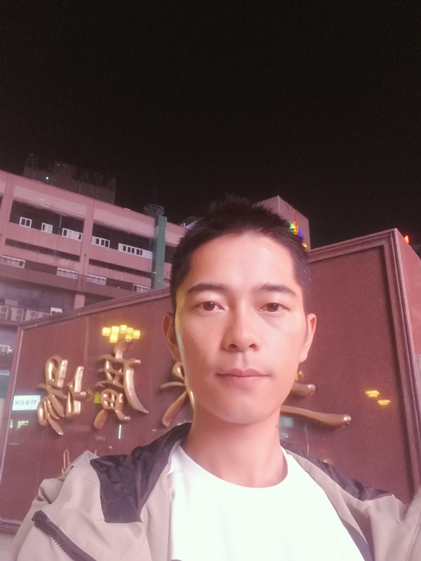 重庆小林的第一张照片--玉林相亲服务中心
