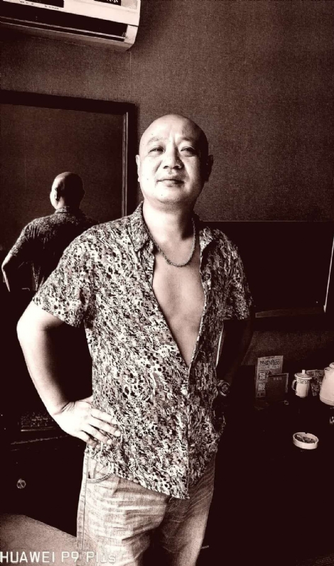 该谁是谁的第一张照片--玉林相亲服务中心