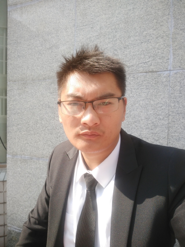 孤独的人的第一张照片--玉林相亲服务中心