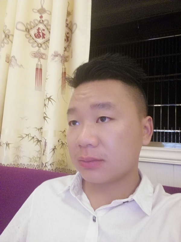 王梓林的第一张照片--玉林相亲服务中心