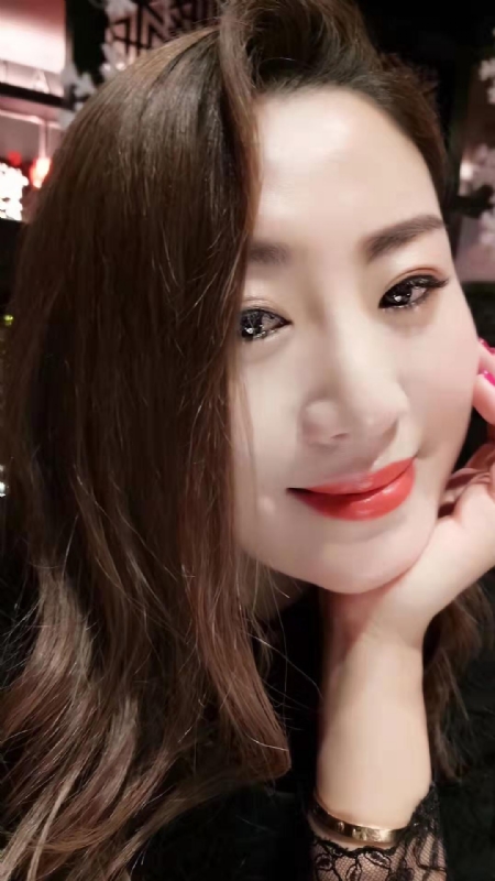 朴凡的第一张照片--玉林相亲服务中心