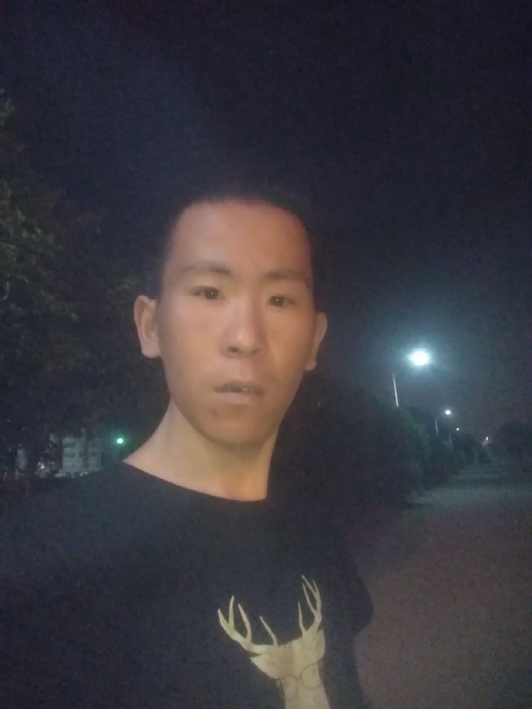 俞凯斌的第一张照片--玉林相亲服务中心