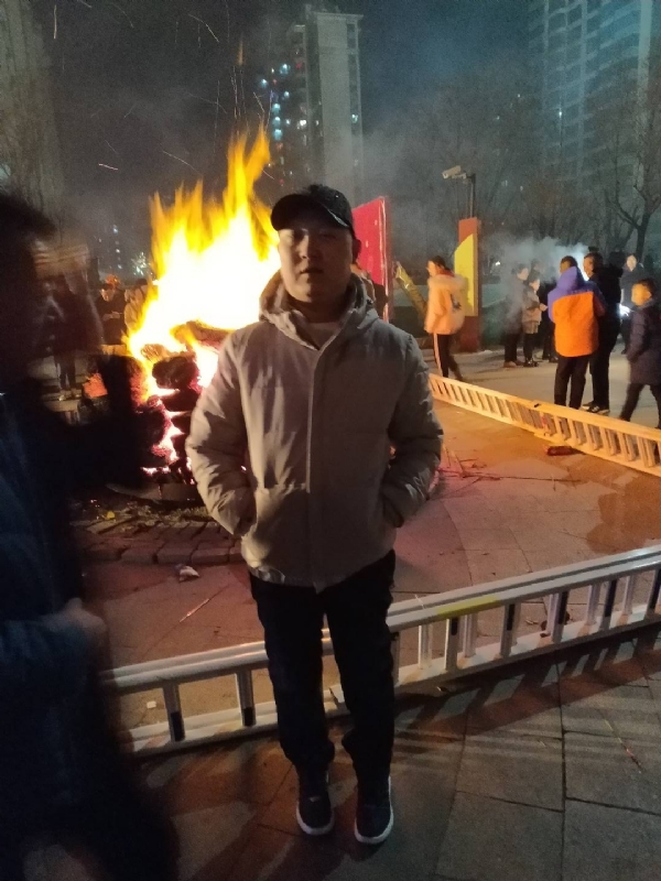 爱情里的俩个人的第二张照片--玉林相亲服务中心