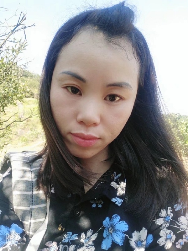 英英的第一张照片--玉林相亲服务中心