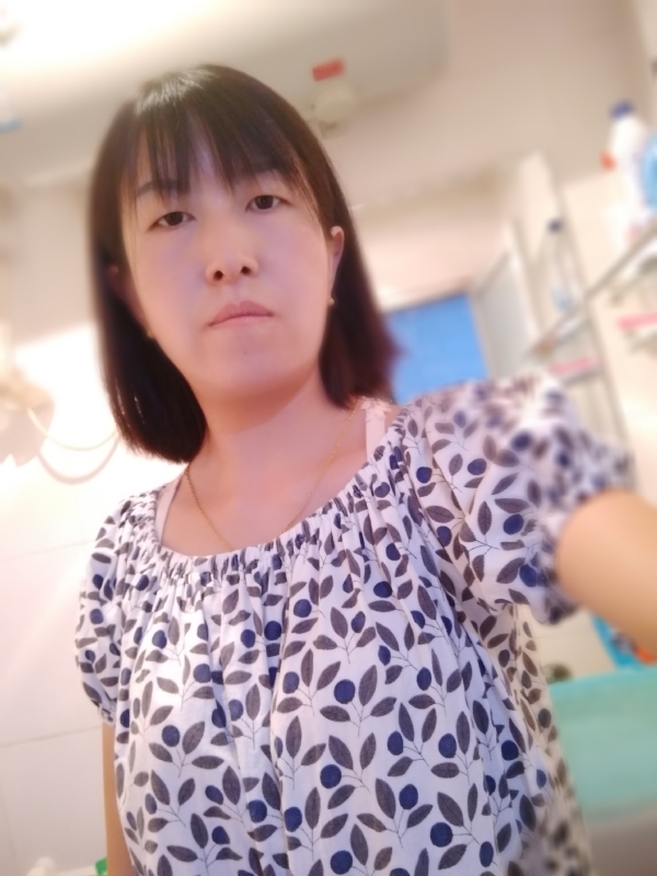芬儿的第一张照片--玉林相亲服务中心