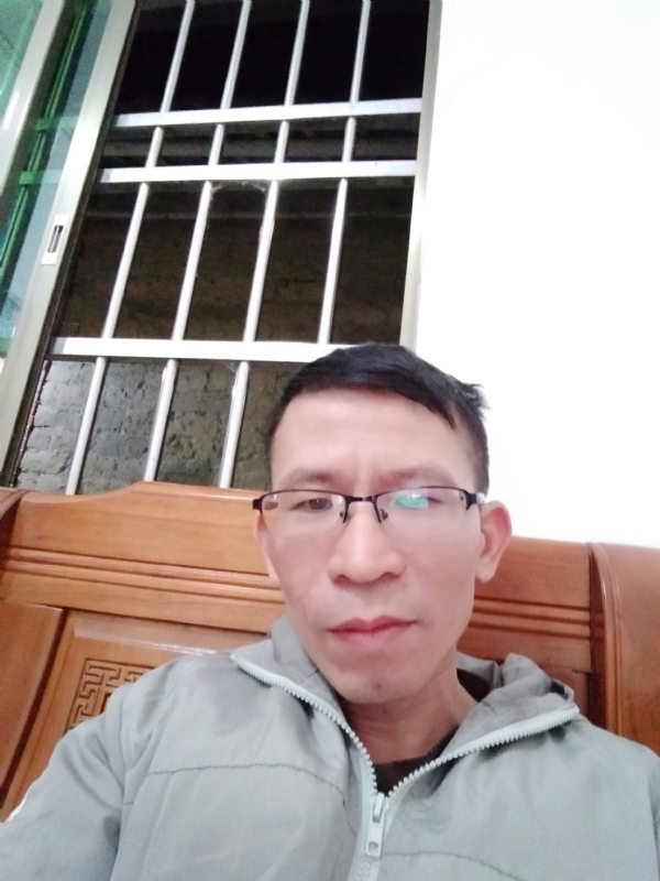 奋斗的第一张照片--玉林相亲服务中心
