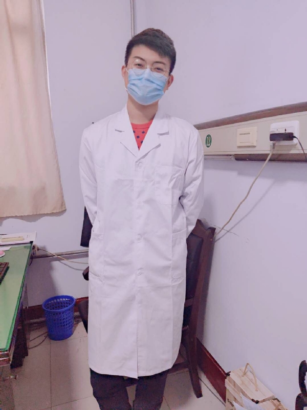 Leslie的第一张照片--玉林相亲服务中心