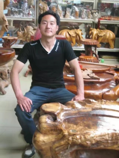 春暖花开的第一张照片--玉林相亲服务中心