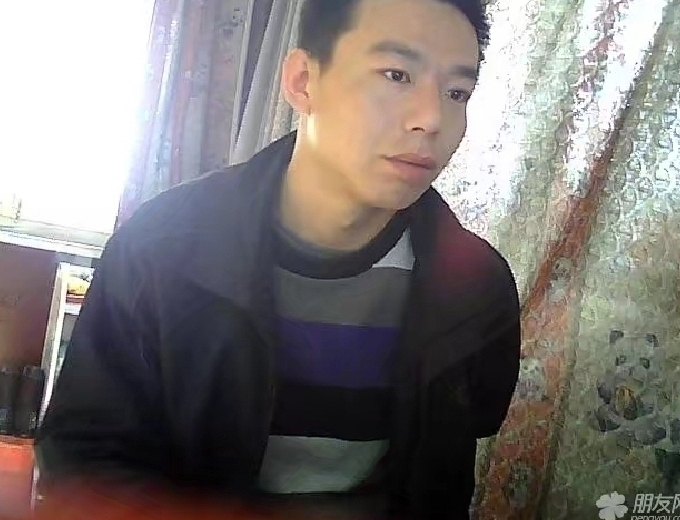 向钱奔跑的第一张照片--玉林相亲服务中心