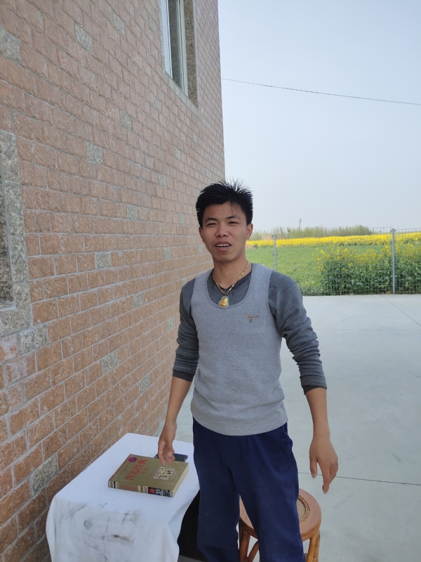 雷的第一张照片--玉林相亲服务中心
