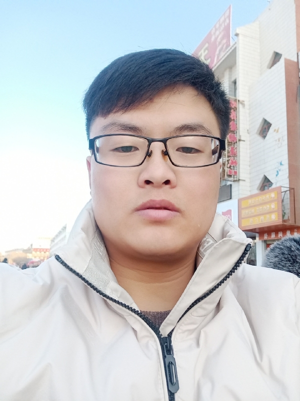 执子之手与子偕老的第一张照片--玉林相亲服务中心