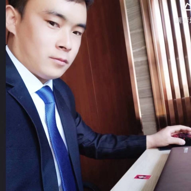 会哭的幸福的第一张照片--玉林相亲服务中心