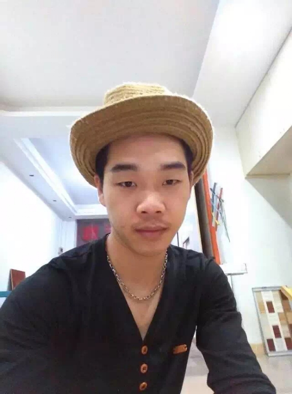 相知相伴的第一张照片--玉林相亲服务中心