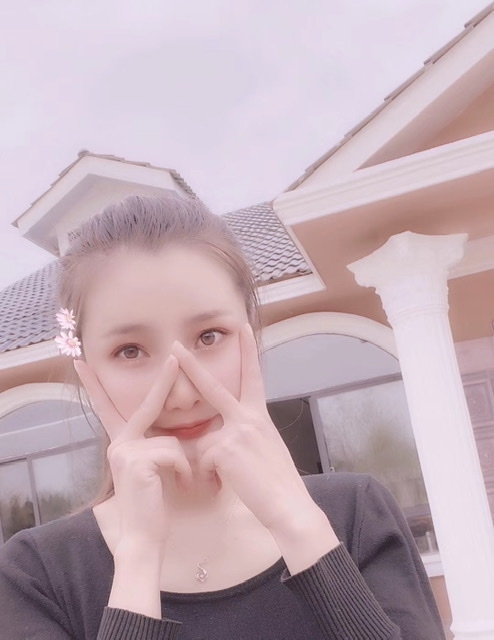 小媛的第一张照片--玉林相亲服务中心