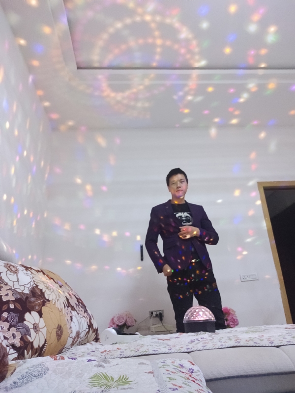 慕凡的第一张照片--玉林相亲服务中心