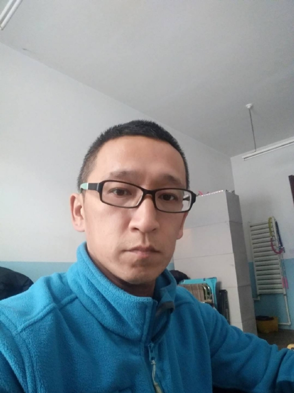 晓峰的第三张照片--玉林相亲服务中心