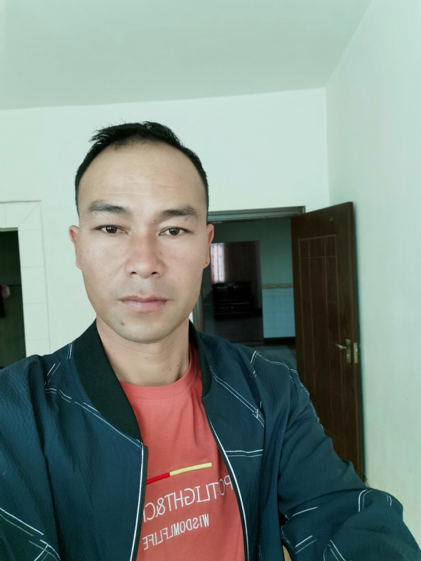 昊宇的第一张照片--玉林相亲服务中心