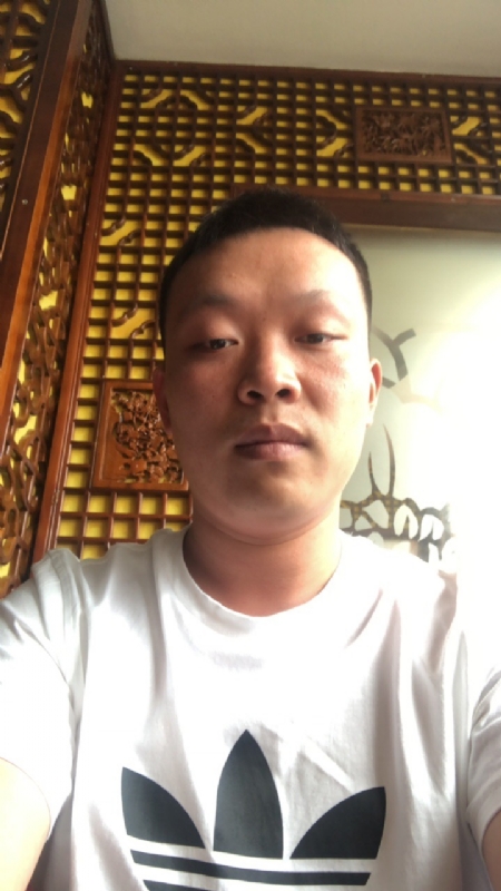 唐子龙的第一张照片--玉林相亲服务中心