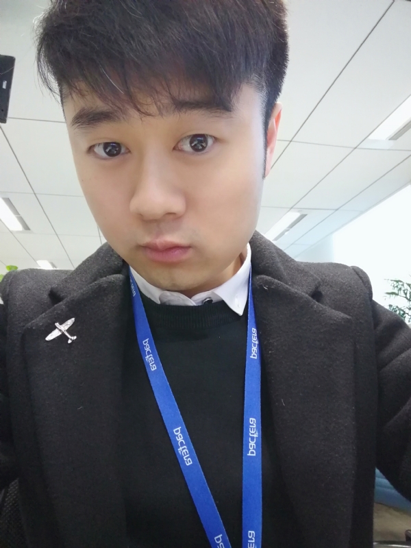 择一爱与被爱的第一张照片--玉林相亲服务中心
