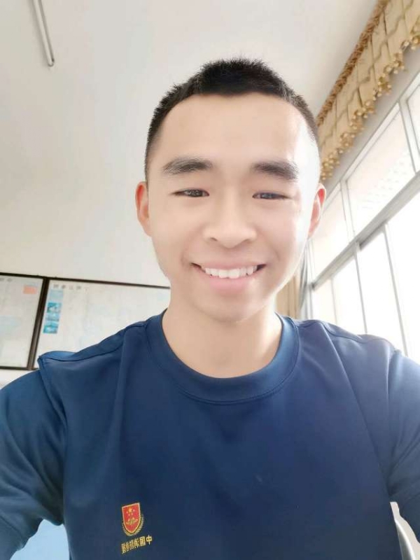 超超的第一张照片--玉林相亲服务中心