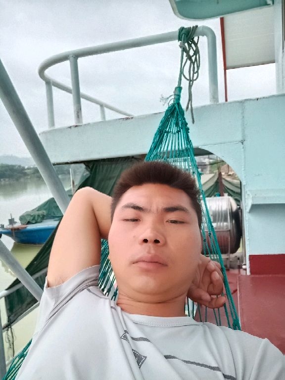 小哥哥的第一张照片--玉林相亲服务中心