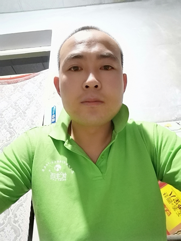 东海龙王的第三张照片--玉林相亲服务中心